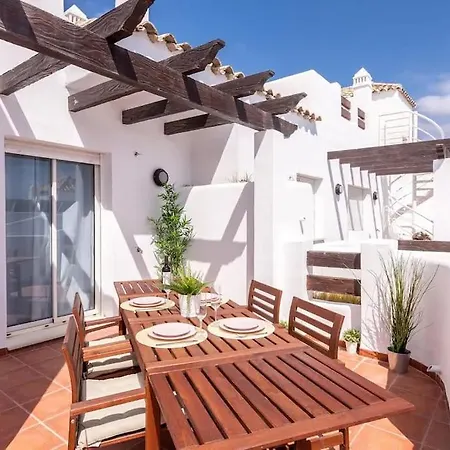Stunning Penthouse On Golf Course With Sea Views Apartamento *