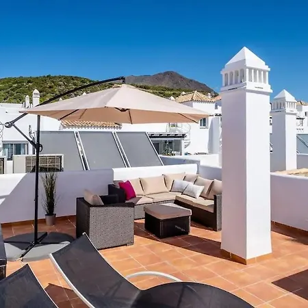 Apartment Stunning Penthouse On Golf Course With Sea Views *